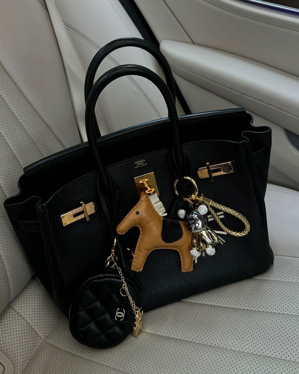 <h2>Trusted By 10,000+ American Women 🧡</h2><p></p>